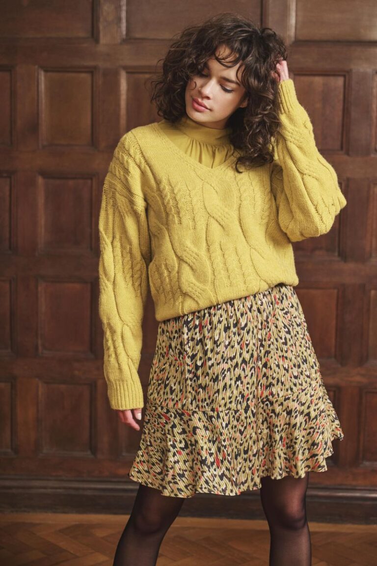 Esqualo podzim zima kolekce 2023 sukně svetr